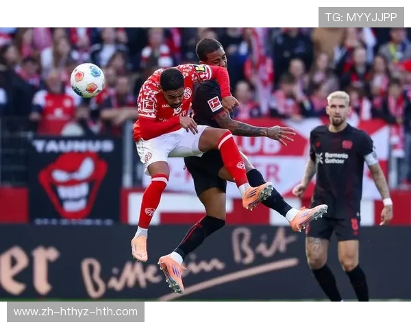 德甲足球俱乐部球员出场瞬间合集与现场氛围介绍 德甲足球俱乐部球员出场瞬间合集与现场氛围介绍